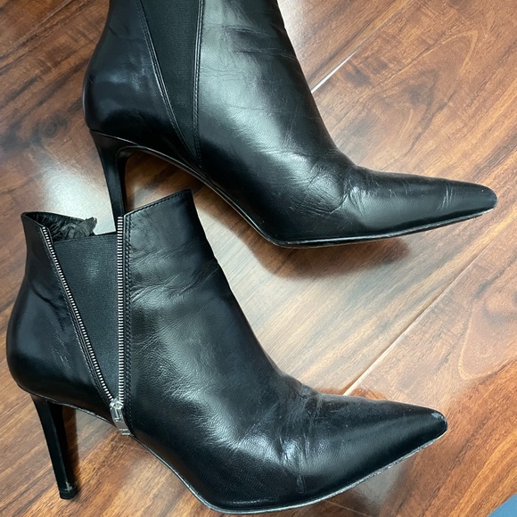 Saint Laurent Ankle Booties - Picture 2 of 9